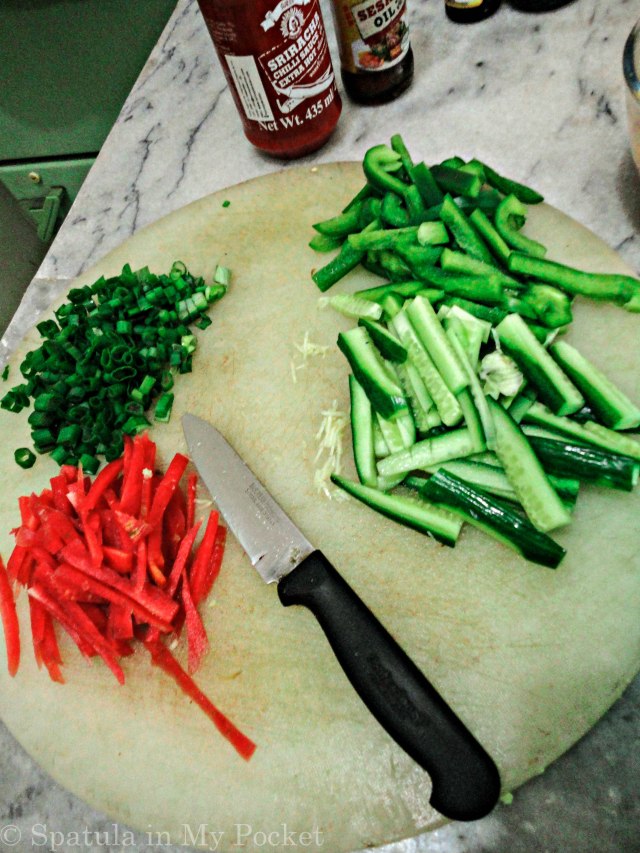 If you’re, in this dreaded cold, coveting summer like me, then this is the recipe to make>> Cold Sesame Noodle Salad with Spicy Peanut Sauce. A simple clean recipe, but big on flavors.