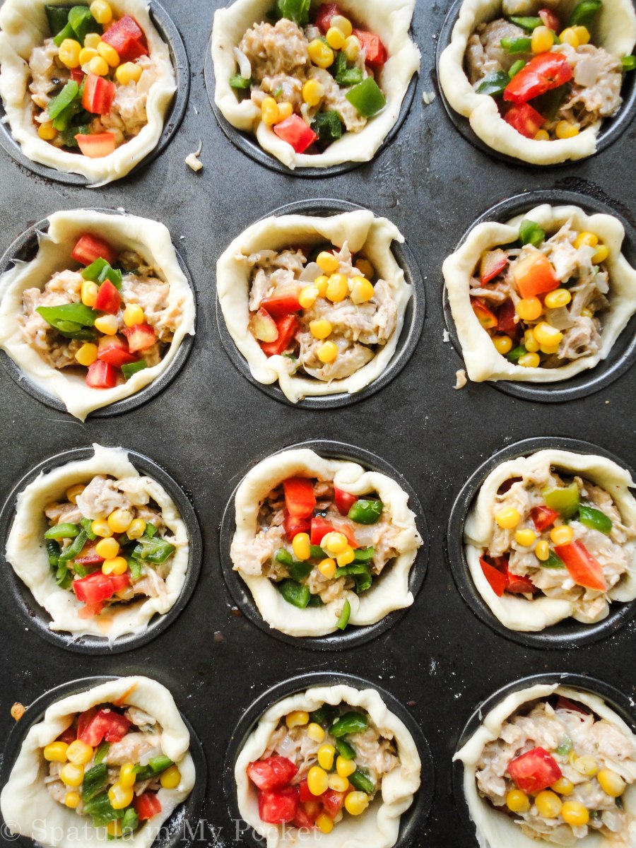 Mini Pizza Pies. The perfect snack idea!