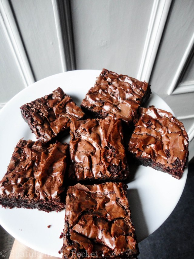 Fudgy on the inside, chewy around the edges. These brownies are the BEST brownies I’ve ever made.
