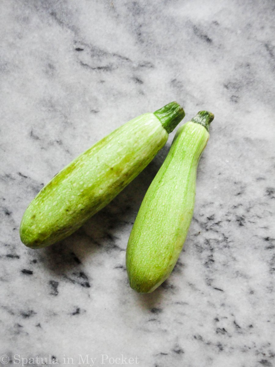 Double Chocolate Zucchini Bread: deliciously moist, intense and chocolatey #moist #chocolate #zucchinibread #delicious
