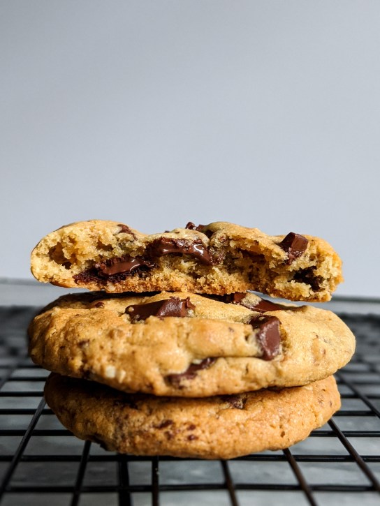 Chunks of milk chocolate and rolled oats. The ultimate cookie combination! 