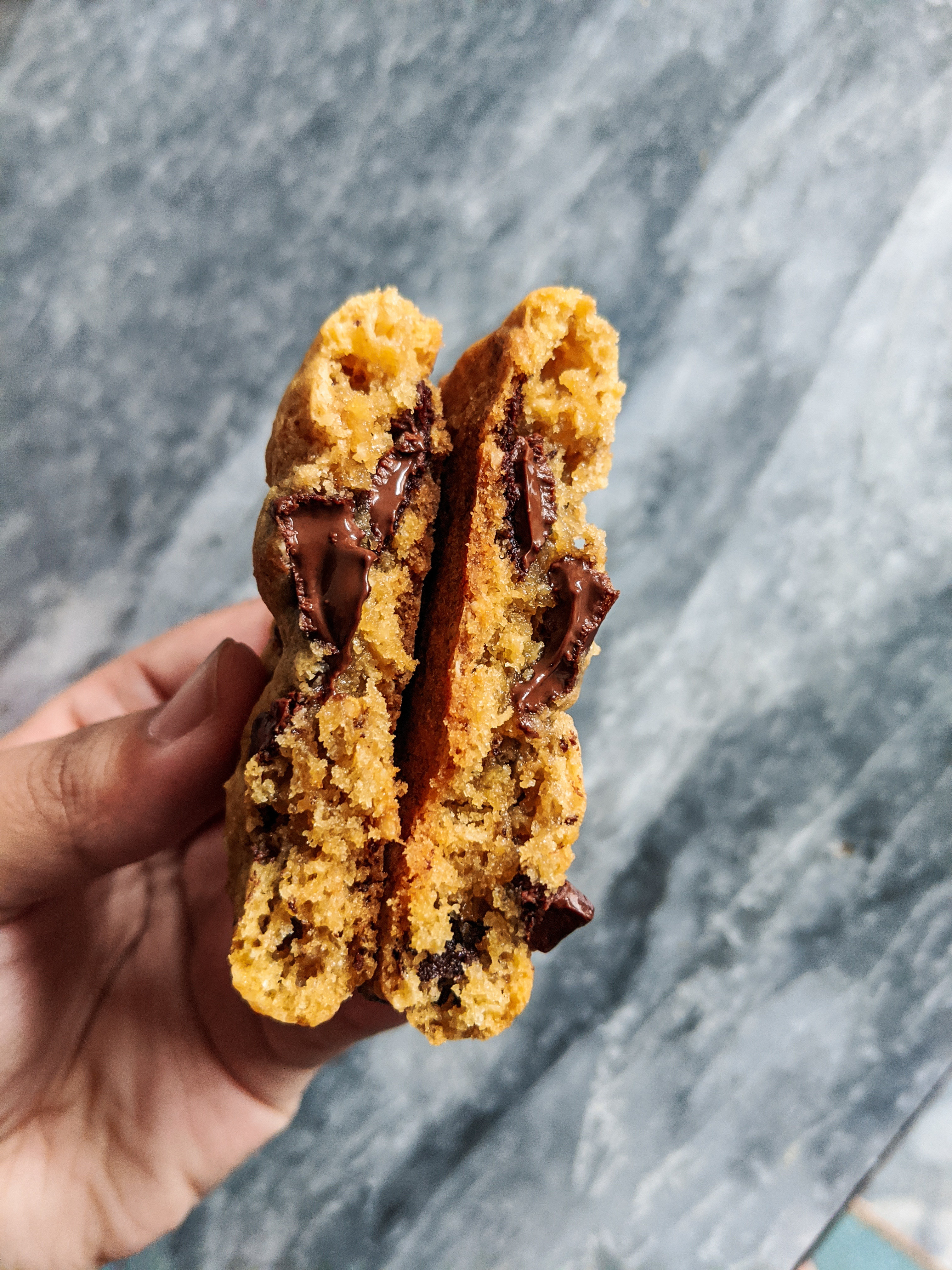 Chunks of milk chocolate and rolled oats. The ultimate cookie combination! 